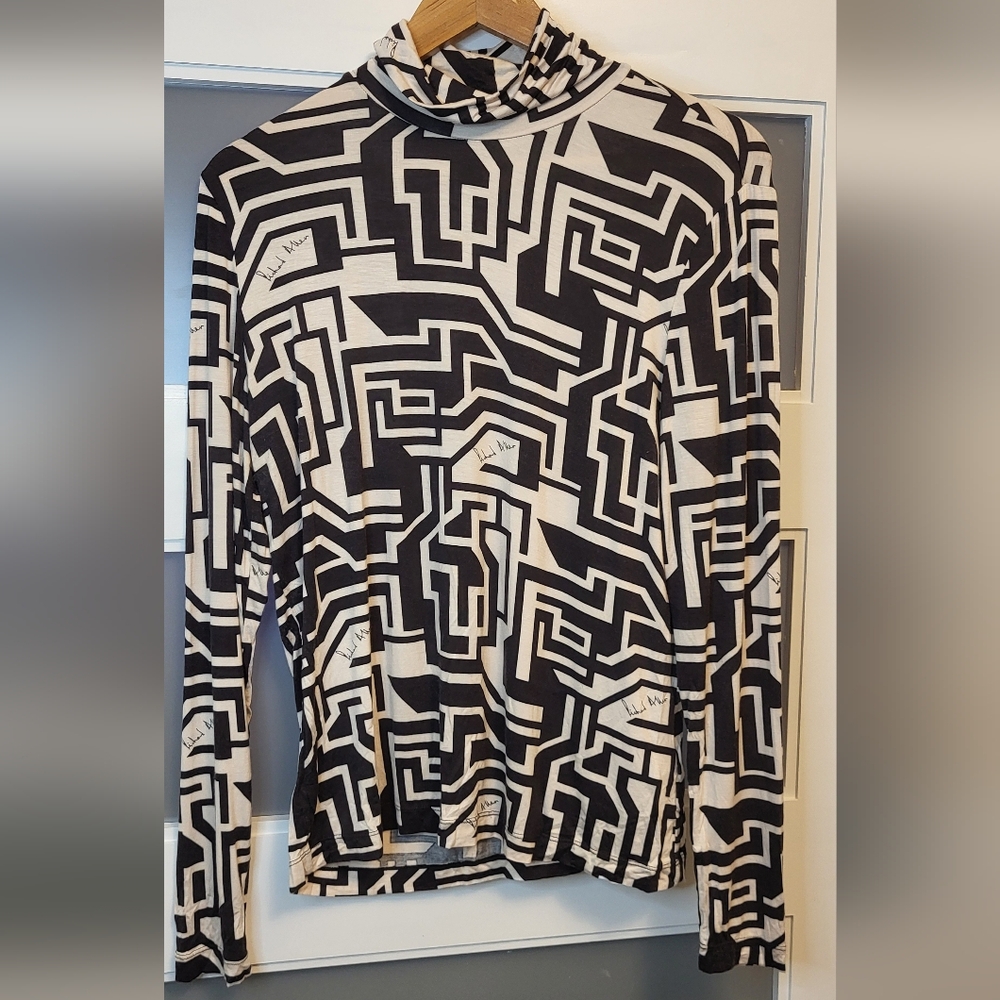 Richard Allen X H&M Women’s Patterned Modal Turtleneck